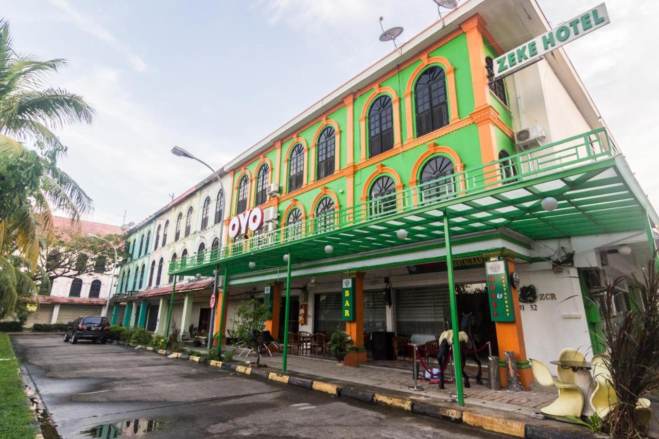 Vaccinated Staff - Oyo 1771 Zeke Hotel Batam Exterior foto